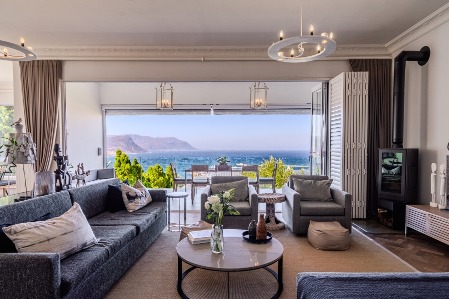 6 Bedroom Property for Sale in Simons Kloof Western Cape